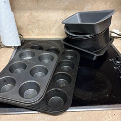 Assorted Bakeware