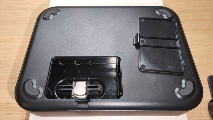 Multi-port USB Charging station 6 in 1