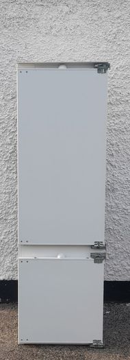 integrated fridge freezer