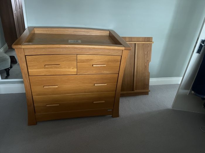 Changer dresser