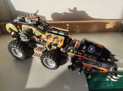 LEGO NINJAGO Hunted  Dieselnaut 70654  Incomplete