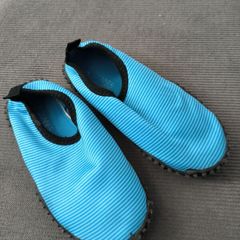 Kids Blue Water Shoes