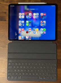 iPad Pro 3rd Gen 256GB 12.9" + Apple Keyboard Case + Apple Pencil