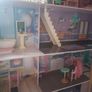Large Doll House Image 3