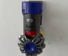dyson v8