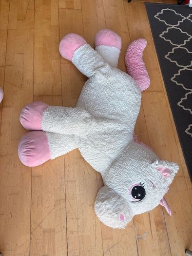 Large Fluffy Unicorn