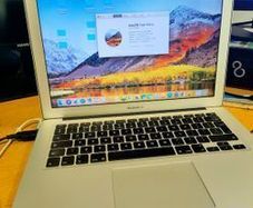 Apple Macbook