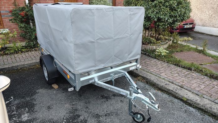 Car trailer
