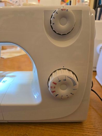 Singer 8280 sewing machine