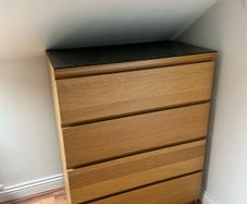 chest of drawers