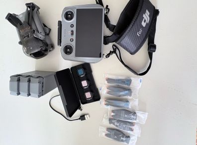 DJI  Mini 5 Pro Combo