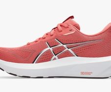 Asics runners woman