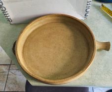 Wynne pottery Dublin 27cm. diemter baked dish or salad / pie dish signed