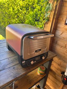 Ninja Woodfire Electric Outdoor Oven Artisan Pizza Maker And Bbq Smoker