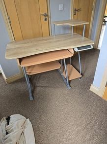 FREE computer table