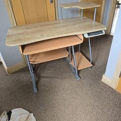 FREE computer table