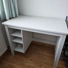 Bedrom Desk