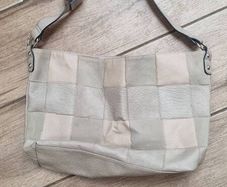 Hand bag