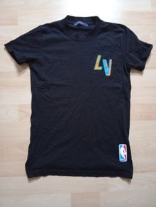 LV T-shirt ((kids Age 10-11yrs Immaculate))