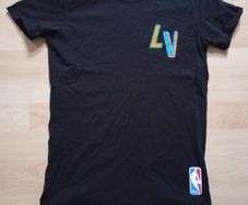 LV T-shirt ((kids Age 10-11yrs Immaculate))