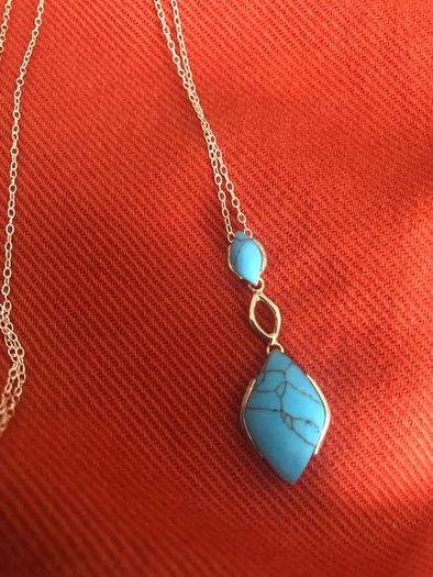 silver chain and pendant tourquise stone