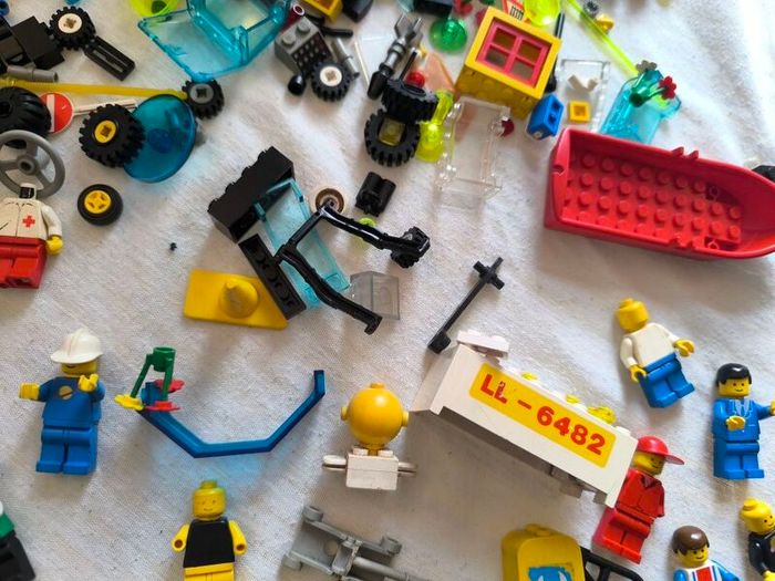 Vintage 80s Lego Bundle