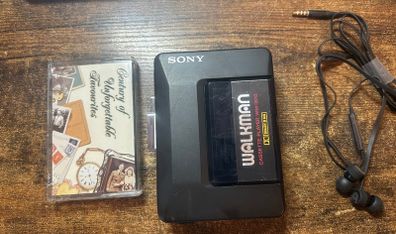 Vintage Sony player WM-2013