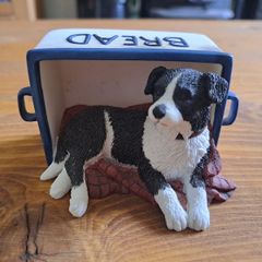 On the Farm Figurine 2004