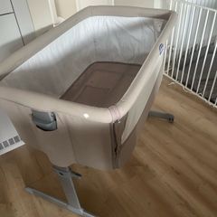 Chicco bedside baby crib - almost like new