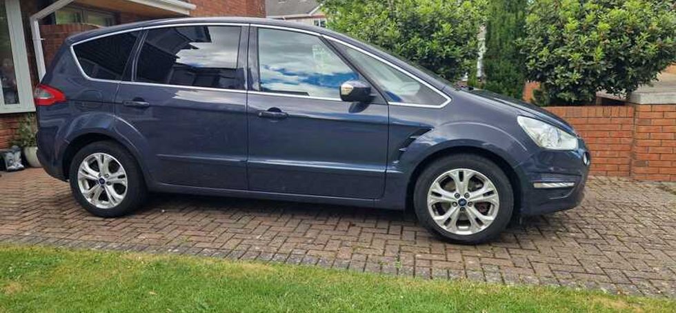 Ford S-Max -Titanium 2013