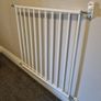 BabyDan screw-fit safety gate Image 2