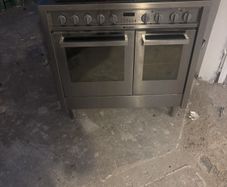 Hotpoint range