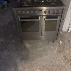 Hotpoint range