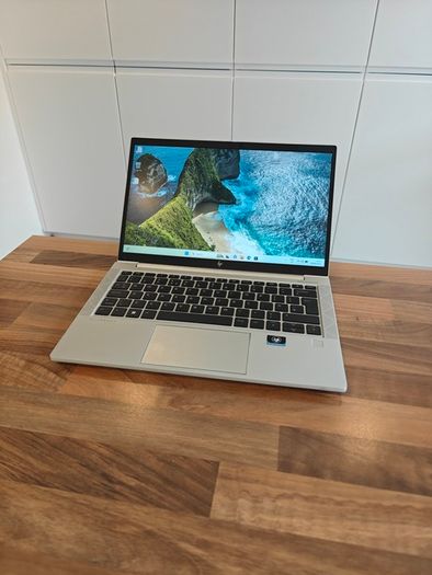 HP Elitebook 830 G8 | i7 (11th gen) | 16GB | 512GB | 14" FHD | Win11