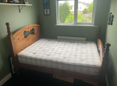 Double bed with mattress