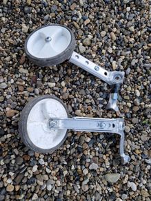 Kids Bikes - 20 & 24 inch wheel stabilisers