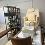 Rent a Room or Nail Desk Image 6