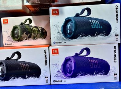 JBL Charge 6 Bluetooth Speaker