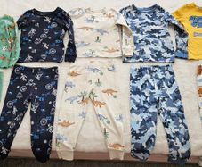 Five pyjamas for boys aged 3-4