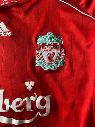 Size 7-8yrs Liverpool jersey
