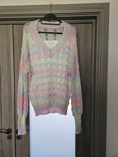 Ombre V neck jumper