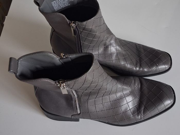 JustFab - Camille Geometric Quilt Chrome Zipped Ankle Boots