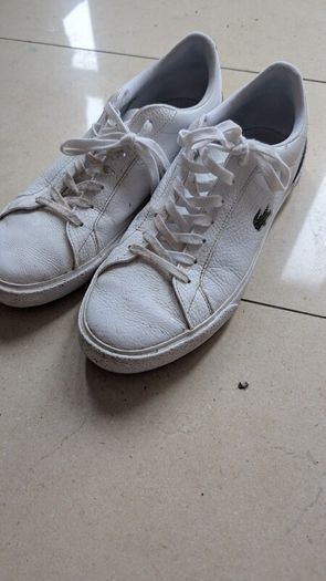Lacoste White runners trainers size 9