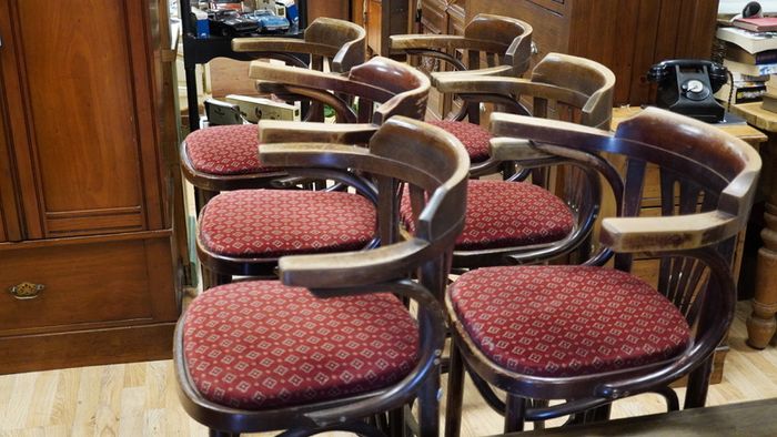 Set of 6 Vintage Bentwood Bar Stools