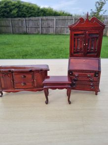 Miniature dolls house furniture set - 3 pieces