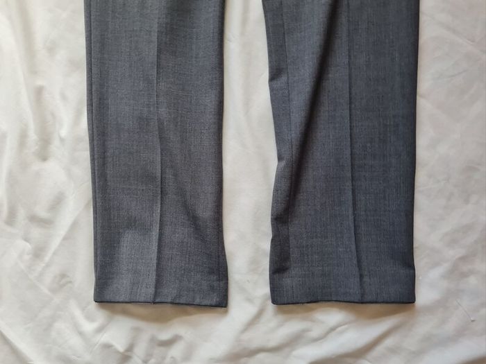 Meyer roma chinos Size 36/30 zip fly grey In like new condition