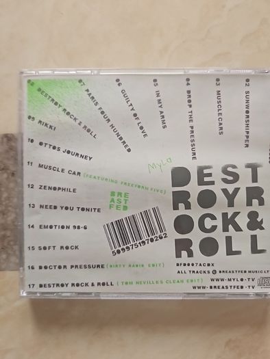 Mylo CD - Destroy Rock & Roll