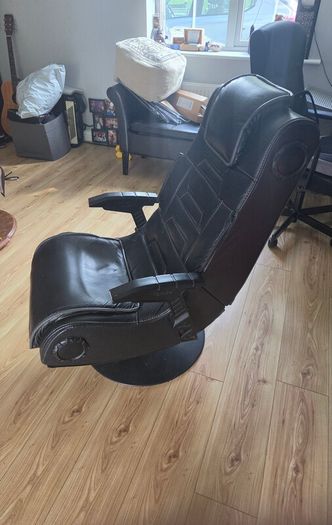 Gaming chair