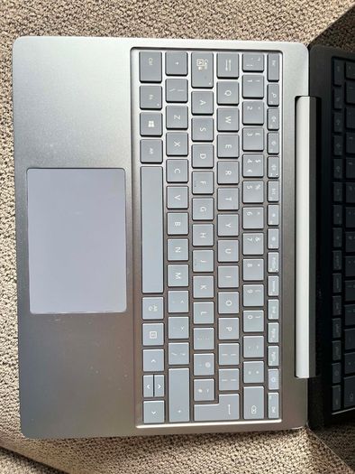 12.4" Surface Laptop Go