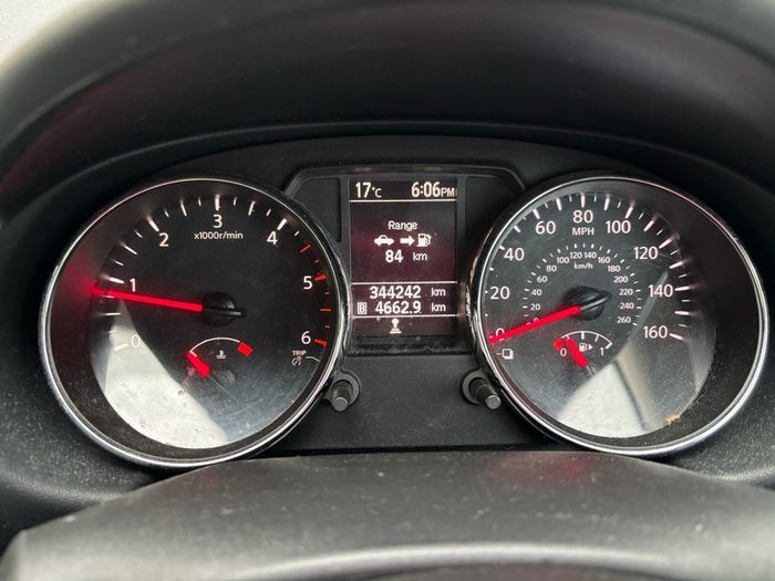 2011 Nissan Qashqai READ ADD